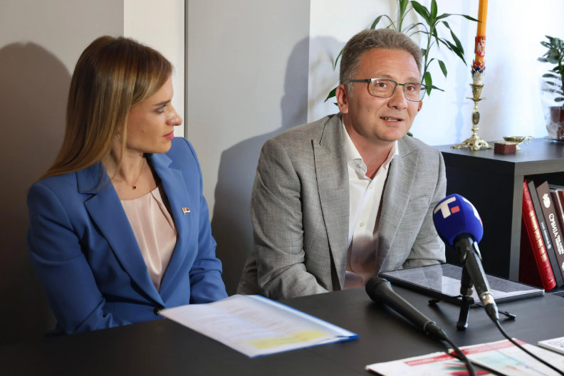 Nova elektronska usluga za osobe sa invaliditetom: povraćaj PDV-a pri uvozu vozila dostupan na Portalu eUprava (FOTO)