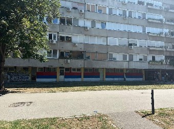 USTAŠKI BLOKADERI PALICAMA NAPALI SRPSKE PATRIOTE! "Udario me u rebra i nogu, gađali su nas farbom i vređali"