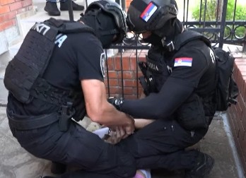 U TOKU AKCIJA SPECIJALACA U SRBIJI!  Zaplenjeni su steroidi, ali i određene dragocenosti
