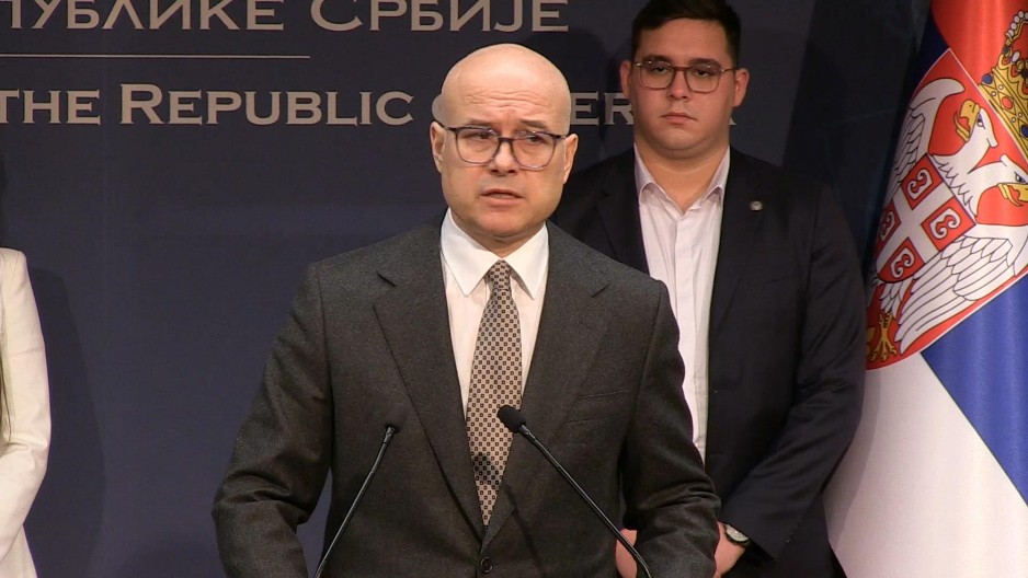 PREMIJER SRBIJE SE OBRATIO JAVNOSTI Vučević: Ispunili smo sve zahteve, za nas je ova tema završena (VIDEO)