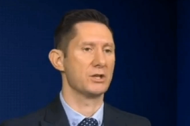 OPOZICIONAR DIKIĆ SVAKI DAN HUŠKA NA UBISTVO VUČIĆA Sada priziva rumunski scenario: Biće streljan kao Čaušesku!