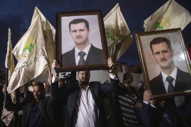 POBUNJENICI ZATEZALI OBRUČ OKO DAMASKA, A ASAD SE EVAKUISAO: Ovako je pobegao sirijski lider, otkriveni DETALJI bekstva