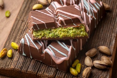 RAZMISLITE PRE NEGO ŠTO KUPITE DUBAI ČOKOLADU U popularnom slatkišu pronađeni sastojci koji mogu biti opasni po zdravlje