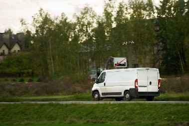 UHAPŠENA ORGANIZOVANA KRIMINALNA GRUPA Iznajmljivali kombije u Nemačkoj, pa ih prodavali u Srbiji