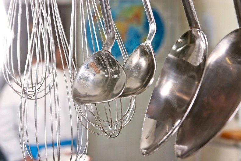 SRBIMA OMILJENA TRGOVINA VIŠE NIJE ISTA ‘Kakve su ovo nerealne cene, kod lokalnih Kineza, 10 puta jeftinije’