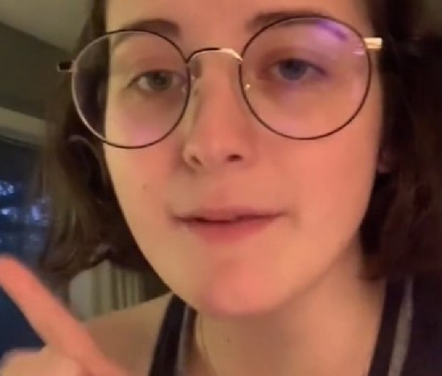 IMALA OBIČNU UPALU SINUSA, A ONDA JE GURNULA KAMERU U NOS Kad je videla šta ima unutra, zanemela od šoka! (VIDEO)