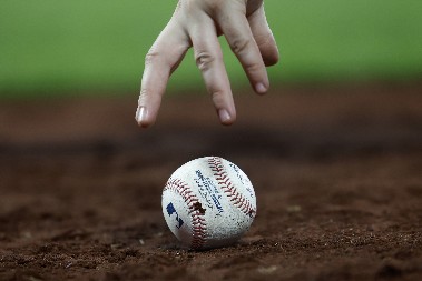 SPORT ZAVIJEN U CRNO Preminuo čuveni "Čovek od čelika"