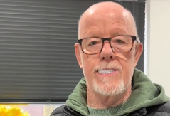 ČIČA JE NARUČIO NOVE ZUBE PREKO TEMUA Rezultat je urnebesan (VIDEO)