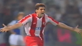 POPEO ZVEZDU NA EVROPSKI I SVETSKI TRON Duško Radinović - Zvezdin prvak iz Barija i Tokija, a danas radi kao nastavnik u Švedskoj