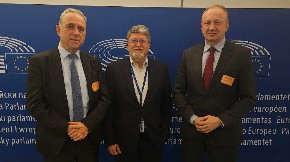 ZAUSTAVITI NAPREDAK SRBIJE PO SVAKU CENU! Zdravko Ponoš i Tonino Picula lako našli zajednički jezik