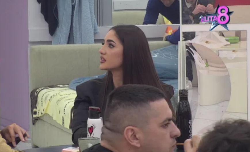 "POZDRAV ZA ZVEZDANA" Nakon Anđelinih reči nastao totalni haos, svi u neverici!