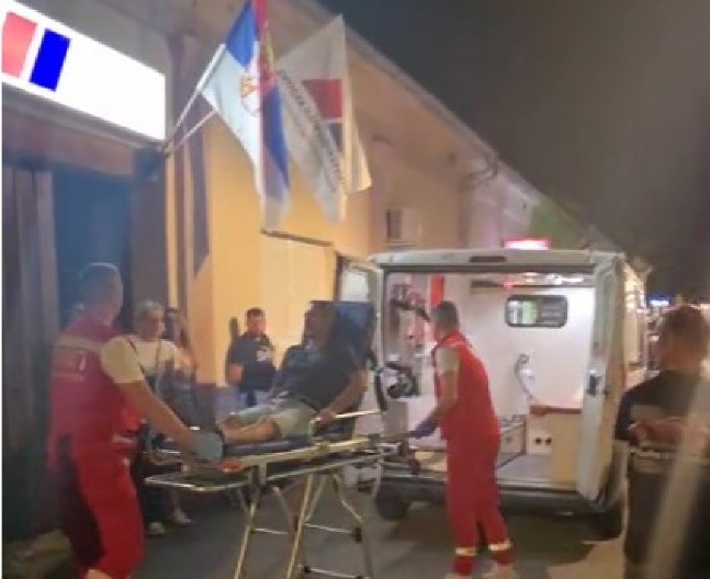 KRVAVI PIR BLOKADERA U BAČKOJ PALANCI! Povređeni građani i policajac (VIDEO)