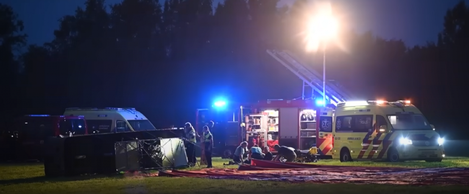 SRUŠIO SE BALON PUN LJUDI, IMA MRTVIH I I POVREĐENIH Tragedija u Holandiji (VIDEO)