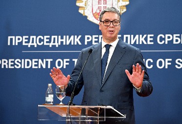 GRAĐANSKOG RATA, BILO KAKVOG, NEĆE BITI Vučić jasan i glasan: Oni pokazuju svu svoju histeriju i sav svoj očaj zato što ih je MALO