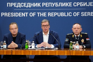 SA NARODOM I GRAĐANIMA SRBIJE POBEDIĆEMO OVO ZLO Vučić upozorava: Zemlja nam je u VELIKOJ opasnosti!