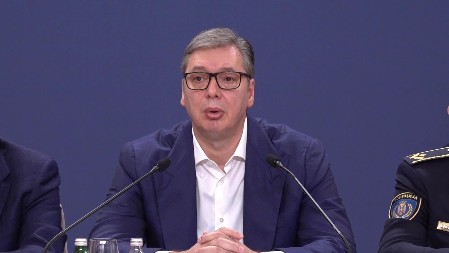 VUČIĆ OBJASNIO ZAŠTO BLOKADERI RUŠE SRBIJU Krenuli su sa romantičnim, nostalgičnim pričama