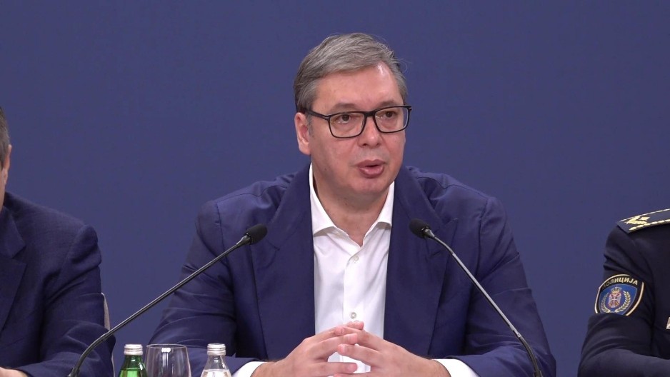 VUČIĆ "RAZVALIO" BLOKADERE Oni koji su pljačkali zemlju odjednom postali poštenjačine