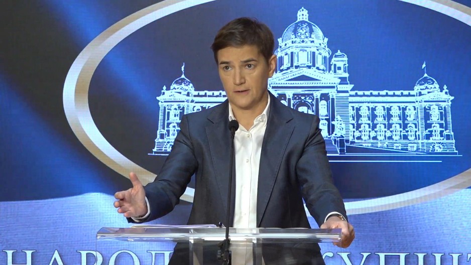 BRNABIĆ IMA SAMO JEDNO PITANJE ZA BLOKADERE: Bando, šta, ili bolje pitanje - koga spaljujete večeras?