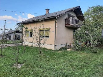 Prodaju kuću na 2 km od poznatog srpskog aerodroma, a cenom su oduševili mnoge