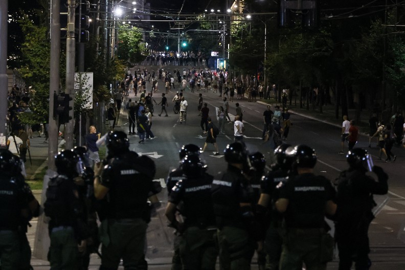 SKANDAL! Sudija blokader oslobodio jednog od najvećih blokaderskih nasilnika! (FOTO)