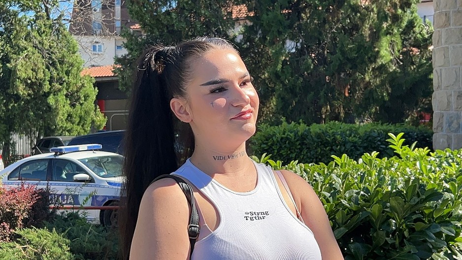 PRETUKLA DEČKA Poznata tiktokerka ulazi u Elitu 9, pa ispred Pinka progovorila o hapšenju