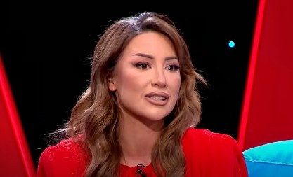 PEVAČICA UDARILA NA NEDU UKRADEN Sad uradila ono zbog čega je njena starija koleginica najavljivala tužbe!