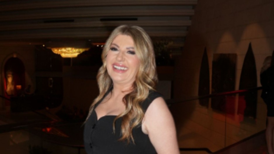 SVI PRIČAJU DA JE BANKROTIRALA, A ONA UŽIVA ZA SVE PARE Viki Miljković sa suprugom pored mora, sve vrvi od luksuza! (FOTO)