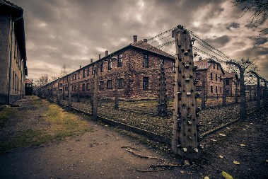 PORUKA MOSKVE ZA ZAPAD: "Ko je stvarno oslobodio Aušvic?!“