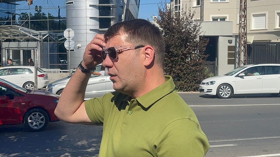 ''NEKA UZME DA ŠIŠA OVCE'' Ivan Marinković opleo po Jeleni Ilić (VIDEO)