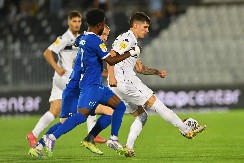 PARTIZANOVI REZERVISTI SRUŠILI RADNIK Crno-beli u drugom poluvremenu probili bedem Surduličana i vratili se na pobednički kolosek