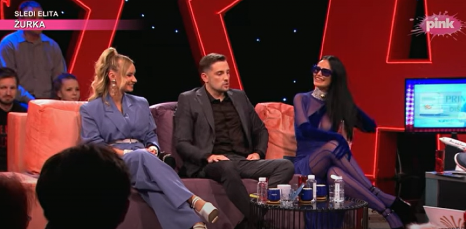 "ZATEKAO SAM JE GOLU" Pevač u uživo programu otkrio detalje hit scene: "Ne zna se ko se više šokirao, žena ili ja"