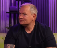 "OSMAN SE MESECIMA DOPISIVAO SA MNOM" Rijaliti učesnica raskrinkala oca Stefana Karića: "Njegova žena je osetila šta se dešava"