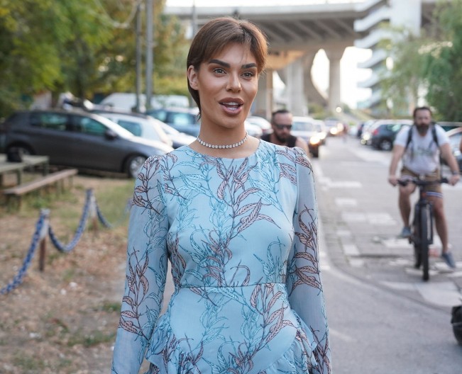 "OD KADA ŽIVI SA KRISTIJANOM, VIDI SE DA SE..." Mina Vrbaški urnisala buduću učesnicu Elite, otkrila skandalozne detalje o njoj