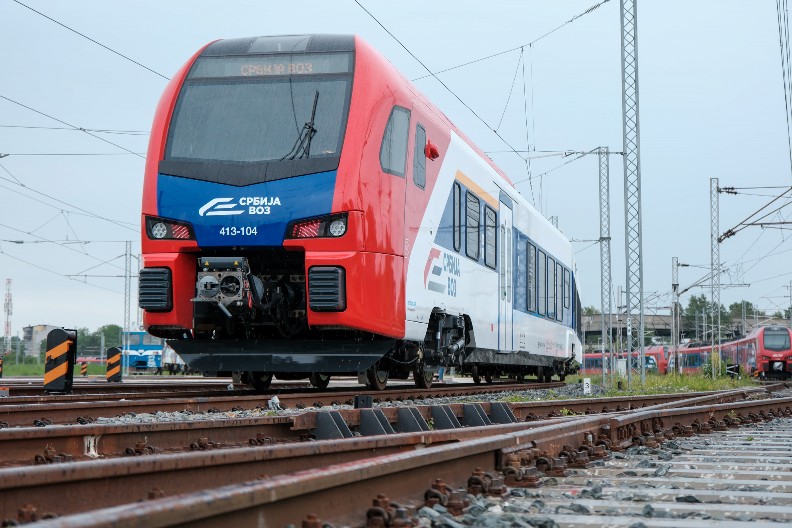 USKORO OTVARANJE PRUGE BEOGRAD-SUBOTICA Vučić: Stizaće se za sat i 10 minuta, tako brzo ne može ni kolima - to su dobre stvari za ljude!