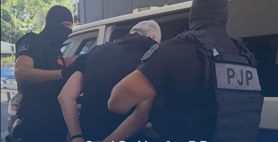 UHAPŠENA OPERATIVNO INTERESANTNA OSOBA Prvo je silovao devojku, a potom joj i pretio da ga ne bi prijavila