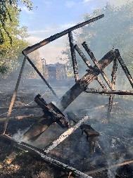 ANGAŽOVAN DA PODMETNE POŽAR Razbio staklo pa unutrašnjos restorana polio benzinom i kresnuo šibicu