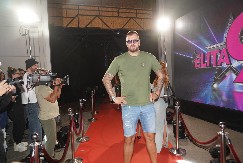 OTKRIVENI TAJNI DETALJI UGOVORA! Janjuš priznao koliko zarađuje u Eliti 9, učesnici zanemeli od šoka