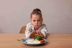 DETE JE ,,NEĆEJED"? Poremećaji u ishrani mogu da se jave već u 6. godini, reagujte na vreme ako primetite ove znake