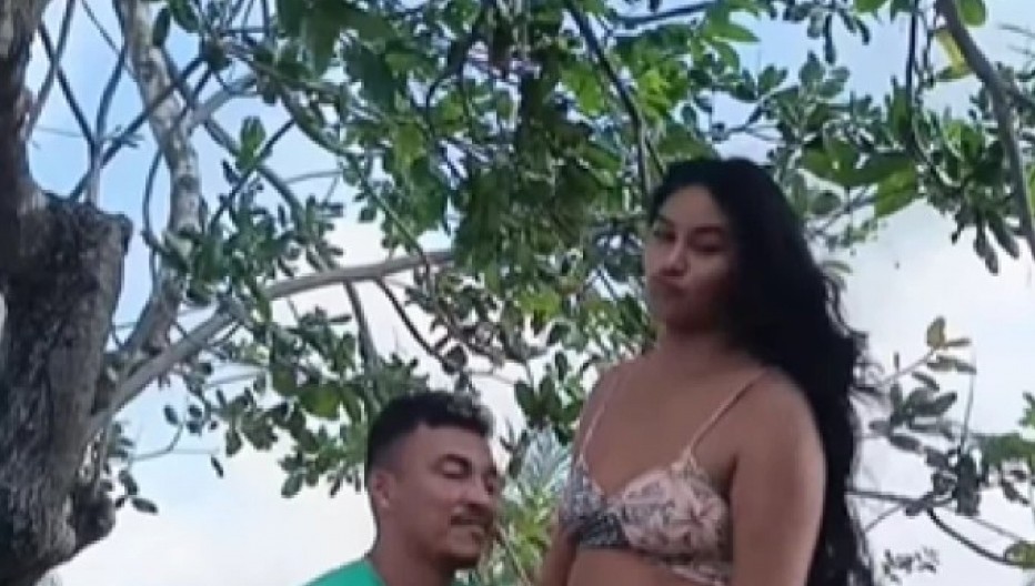 ONO KAD SI POLA METRA NIŽI OD ŽENE Upala je u depresiju, svi su je osuđivali, izgubila je blizance a onda joj sudbina podarila sina! (FOTO)