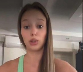 NE BACAJTE 250 EVRA Devojka isprozivala poznatog šminkera, ‘Za pevačice sve, za obične klijentkinje bahato, pare otišle u vetar’