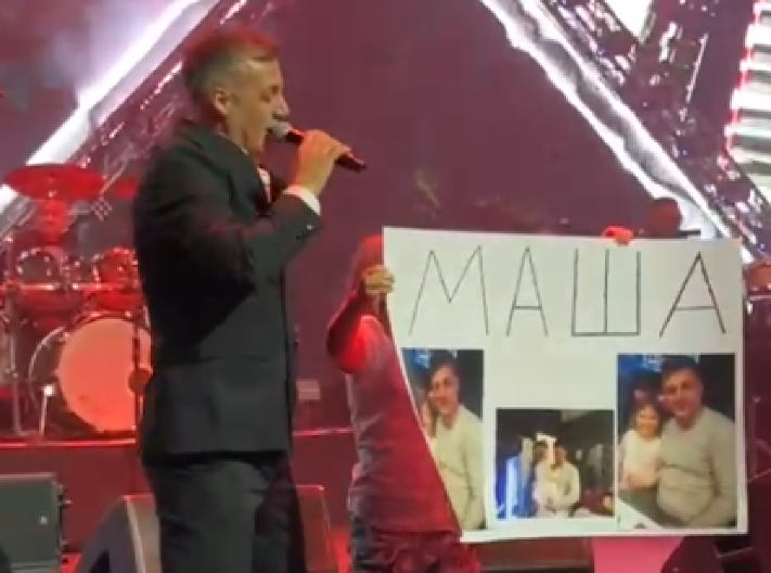 NA IVICI SUZA! Devojčica prišla bini, Bojan iz Lexington benda ostao zatečen zbog njenog iznenađenja (VIDEO)