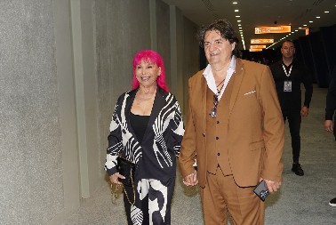 ZORICA BRUNCLIK ZBOG NEVIĐENOG BLAMA GODINAMA NEMA TELEFON Objavila fotografiju zbog koje joj se smejala cela Srbija! (FOTO)