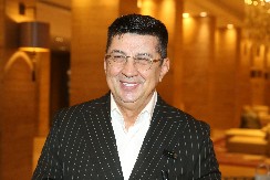 "SAD BI PEVAČI I GLUMCI DA VODE PROGRAM" Peja opleo po kolegama: "Oni ne znaju posao"