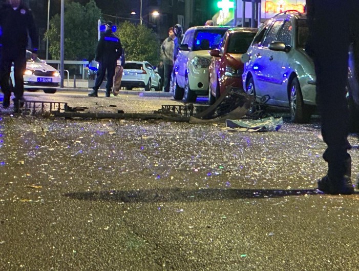 PRVI SNIMCI IZ KOSOVSKE ULICE: Eksplozija zatresla centar Beograda, delovi stana leteli po ulici! (VIDEO)