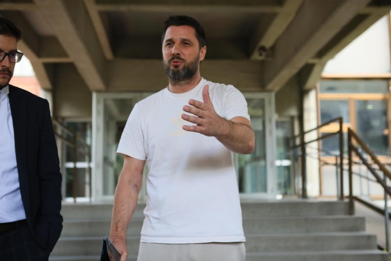 SRCE MU SE SLOMILO! Marko Miljković u suzama na kućnom pragu