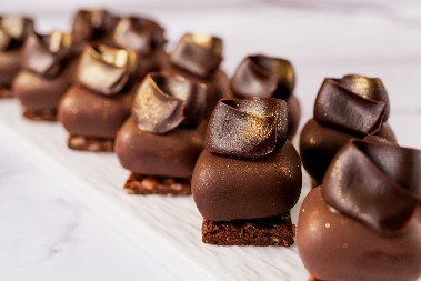 Crème de la Crowne Plaza – Sitni kolači za velike trenutke