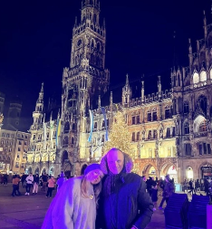 RAZVELI SE PRE 10 GODINA, A SADA PONOVO U BRAKU Naš poznati glumački par opet zajedno, gledaju se zaljubljeno kao prvog dana!