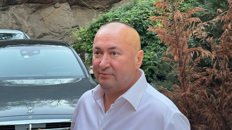 "NE PIJEM IZ CIPELE, TO JE PONIŽENJE" Naš pevač isprozivao Đanija, nije birao reči