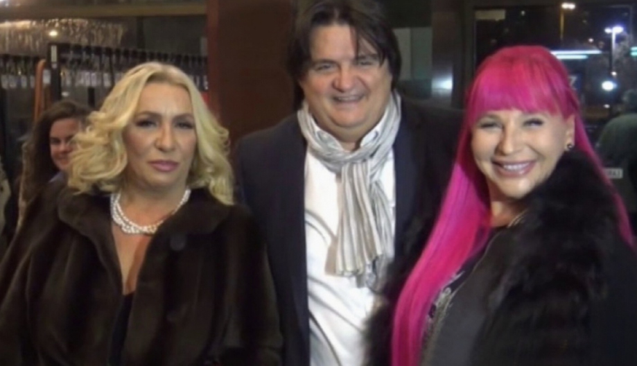 FOTOGRAFIJA KEMIŠA I VESNE KOJU BI ZORICA RADO SPALILA Emocije nisu krili, a jedan detalj posebno je privukao pažnju