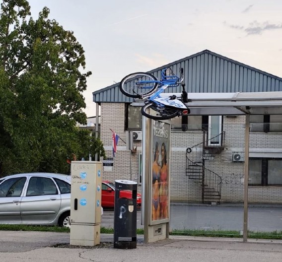 "POTPUNI DIVLJACI SU MEĐU NAMA!" Postavili javne bicikle, Hrvati se totalno oteli kontroli! (FOTO)